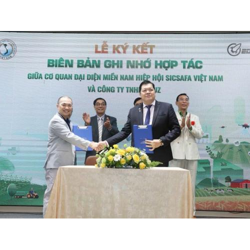 V. Ký kết hợp tác chiến lược